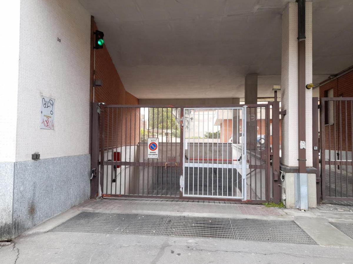 Appartamento Centrale Con Garage 아스티 외부 사진