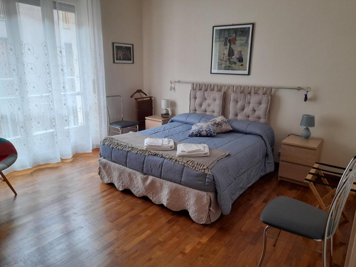 Appartamento Centrale Con Garage 아스티 외부 사진