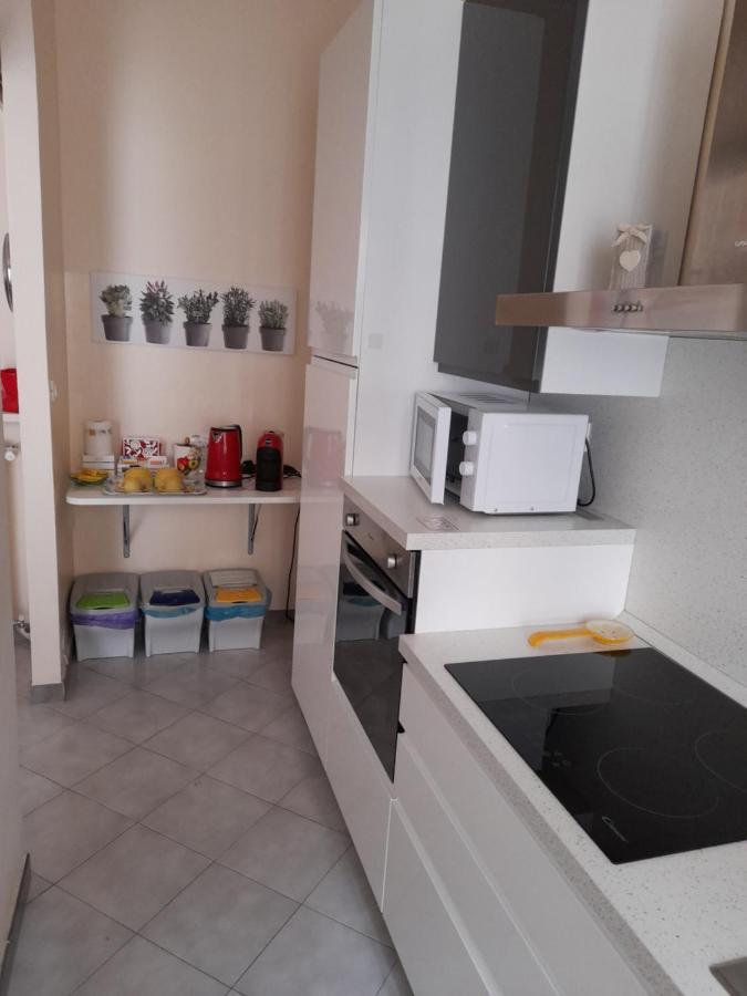 Appartamento Centrale Con Garage 아스티 외부 사진