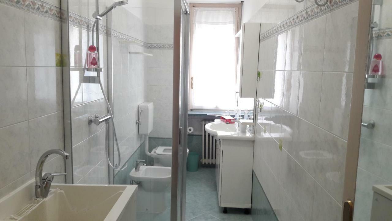 Appartamento Centrale Con Garage 아스티 외부 사진
